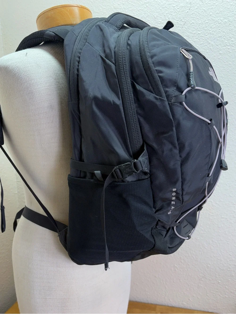 The North Face Borealis Backpack Black FlexVent Laptop Hiking Travel School 28L